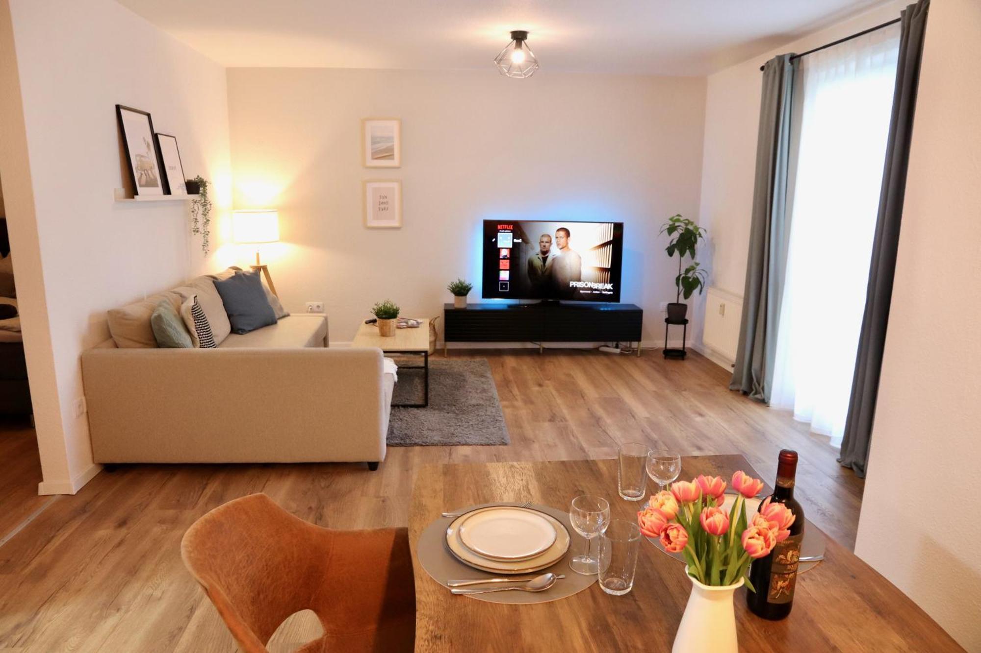 Geraeumiges 2R City-Apartment Uninaehe Mit Tv Streaming, Terrasse Magdeburg Exterior photo